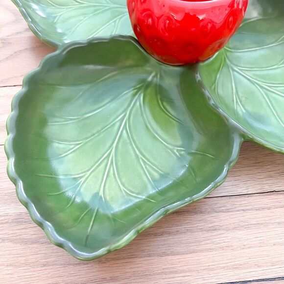 Vintage Metlox Poppytrail California Strawberry Divided Serving Bowl Pottery - Picture 3 of 12